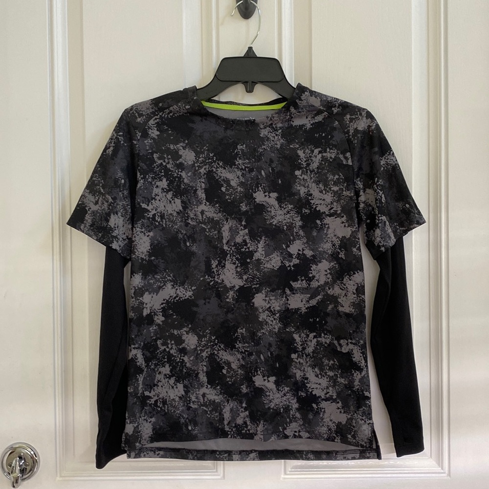 Old Navy Active long sleeve boys top XL (14-16)